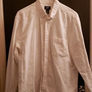 White HM dress shirt